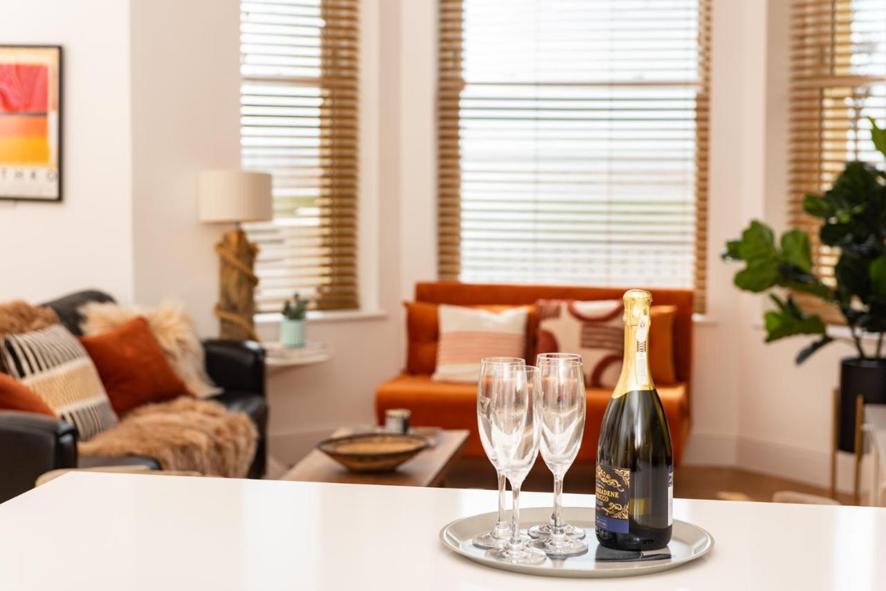 Stunning 2 Bed Apartment Sea Views And Parking Вётинг Экстерьер фото